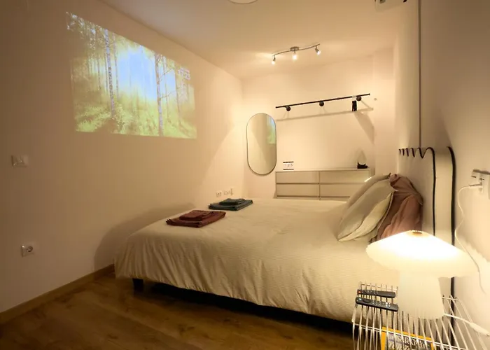 Cimavilla Centro Historico Y Playa * Gijón