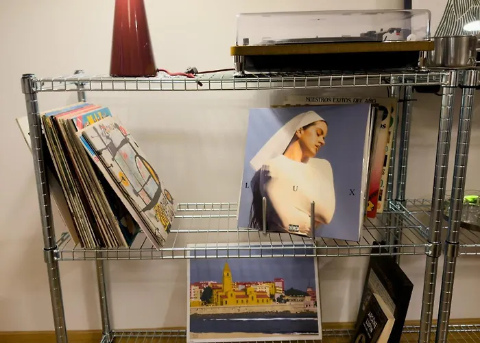 Cimavilla Centro Historico Y Playa * Gijón